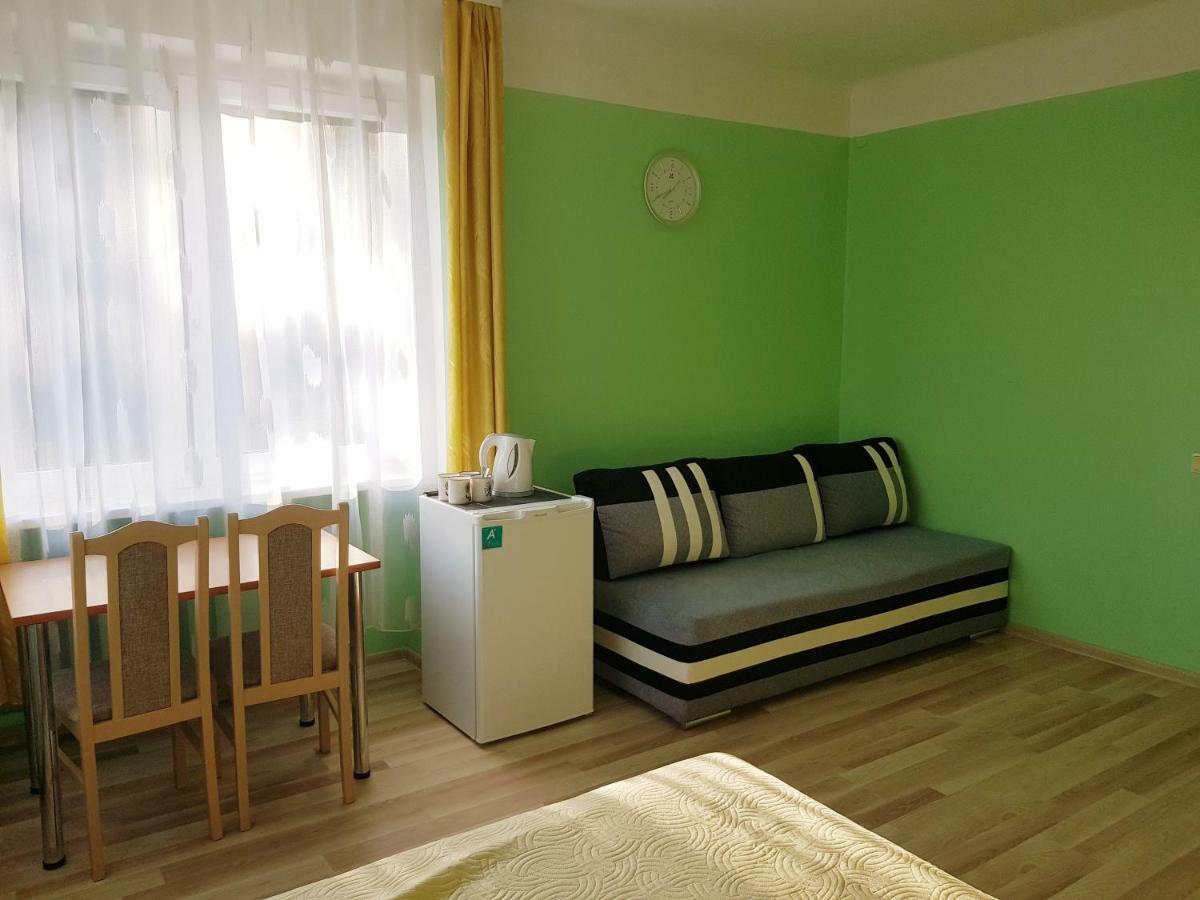 Neringa Guest House พาลังกา ภายนอก รูปภาพ